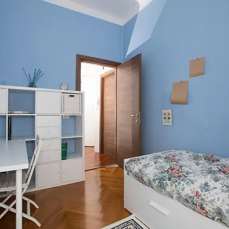 Tra I Rivi ترييستي