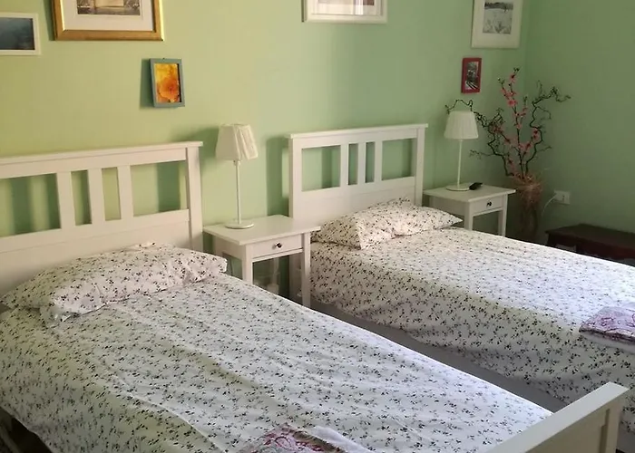 Tra I Rivi Bed & Breakfast *